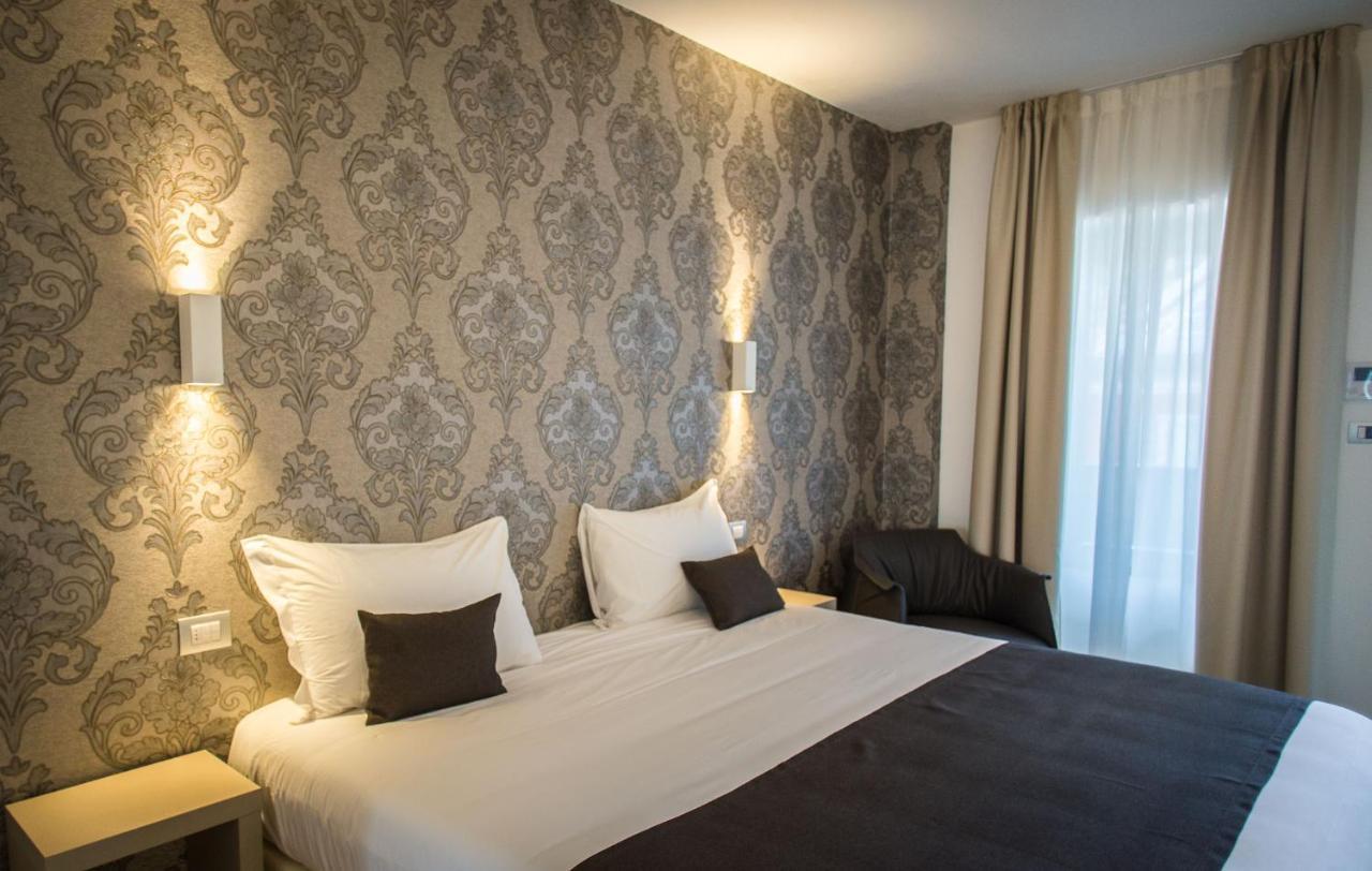 Hotel Ponti Angera Dış mekan fotoğraf