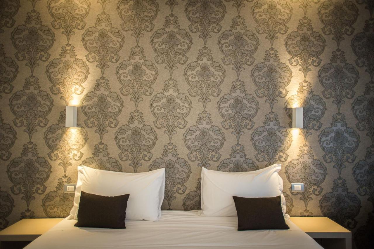 Hotel Ponti Angera Dış mekan fotoğraf