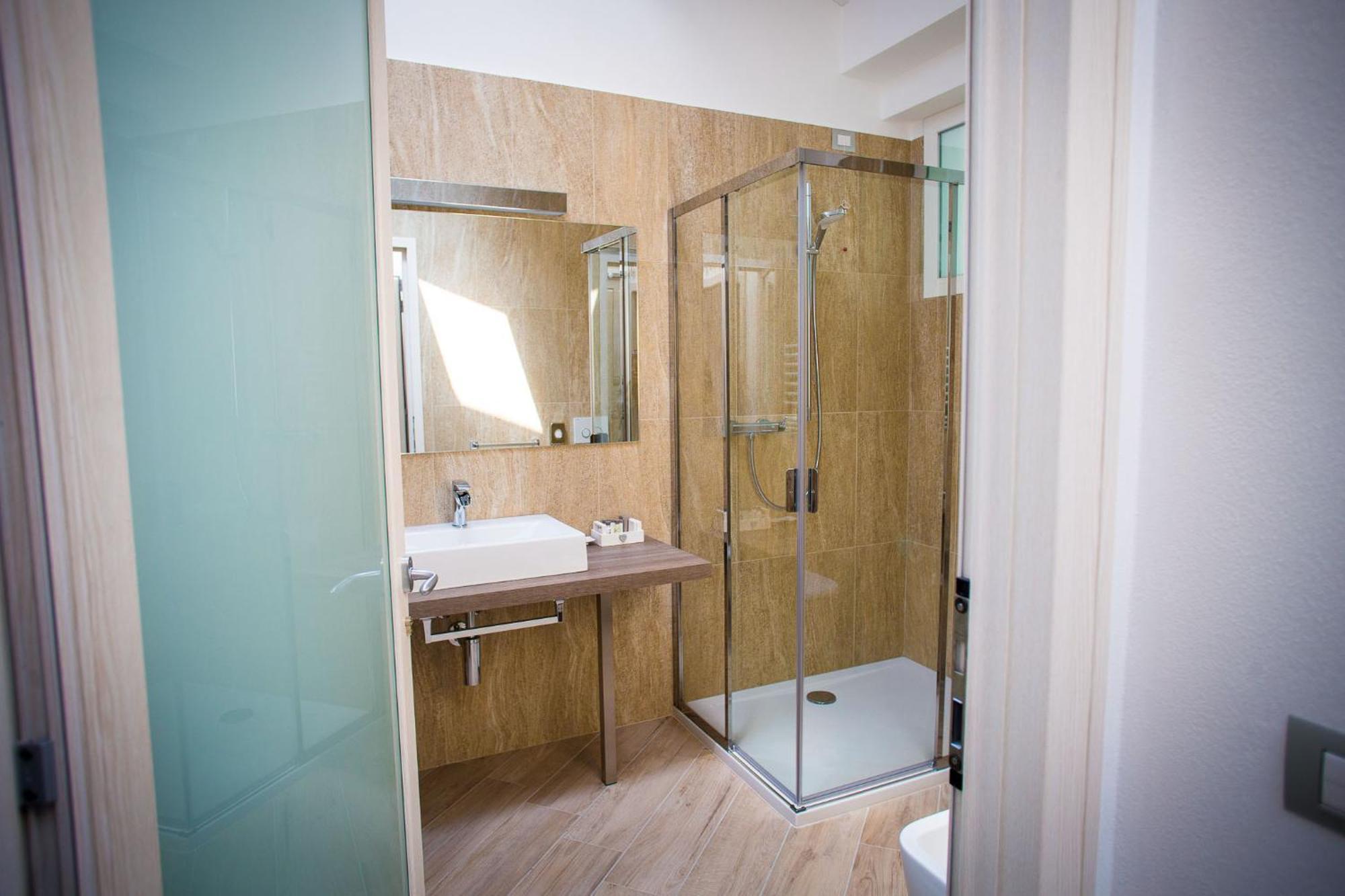Hotel Ponti Angera Dış mekan fotoğraf