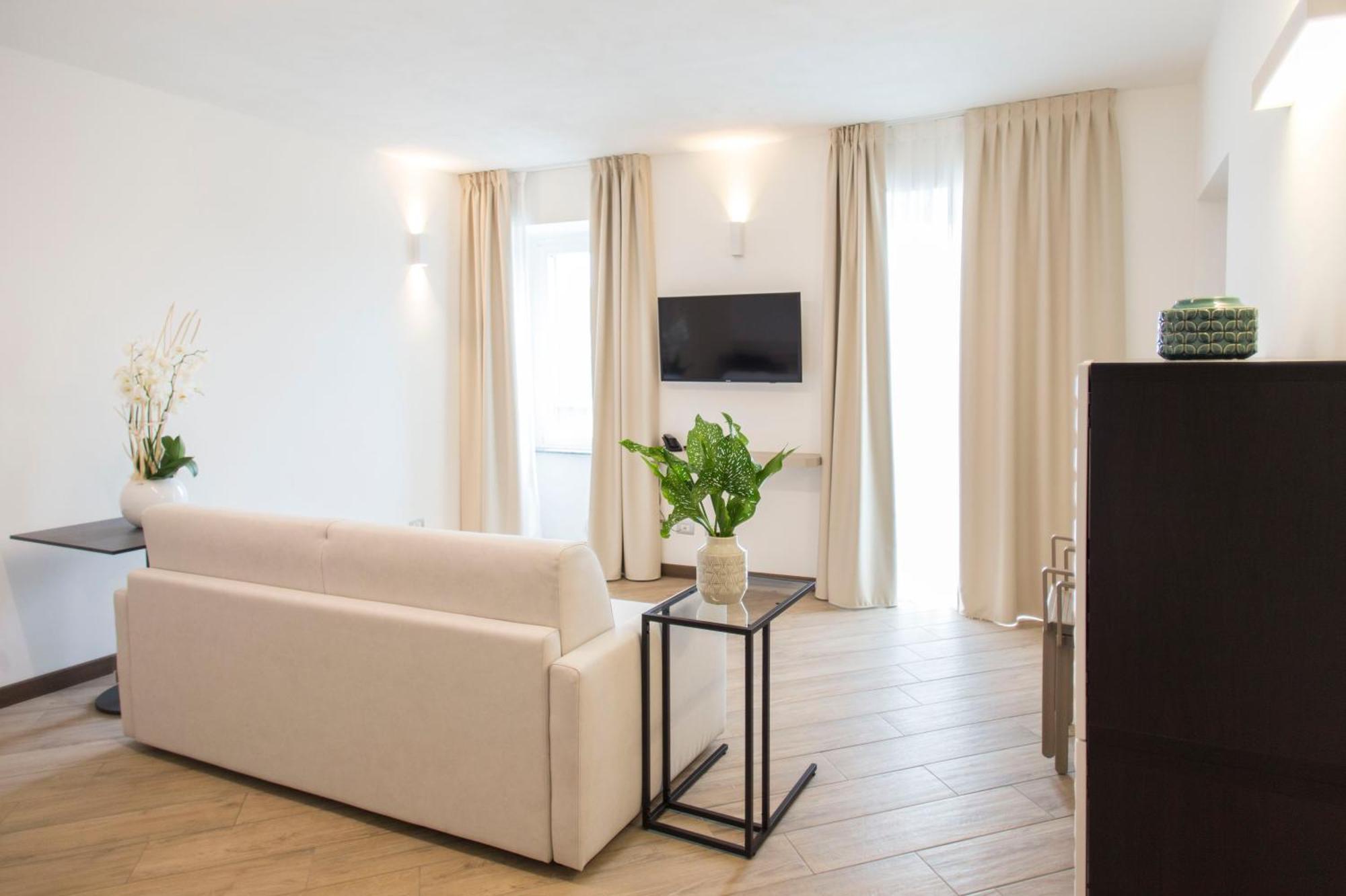 Hotel Ponti Angera Dış mekan fotoğraf