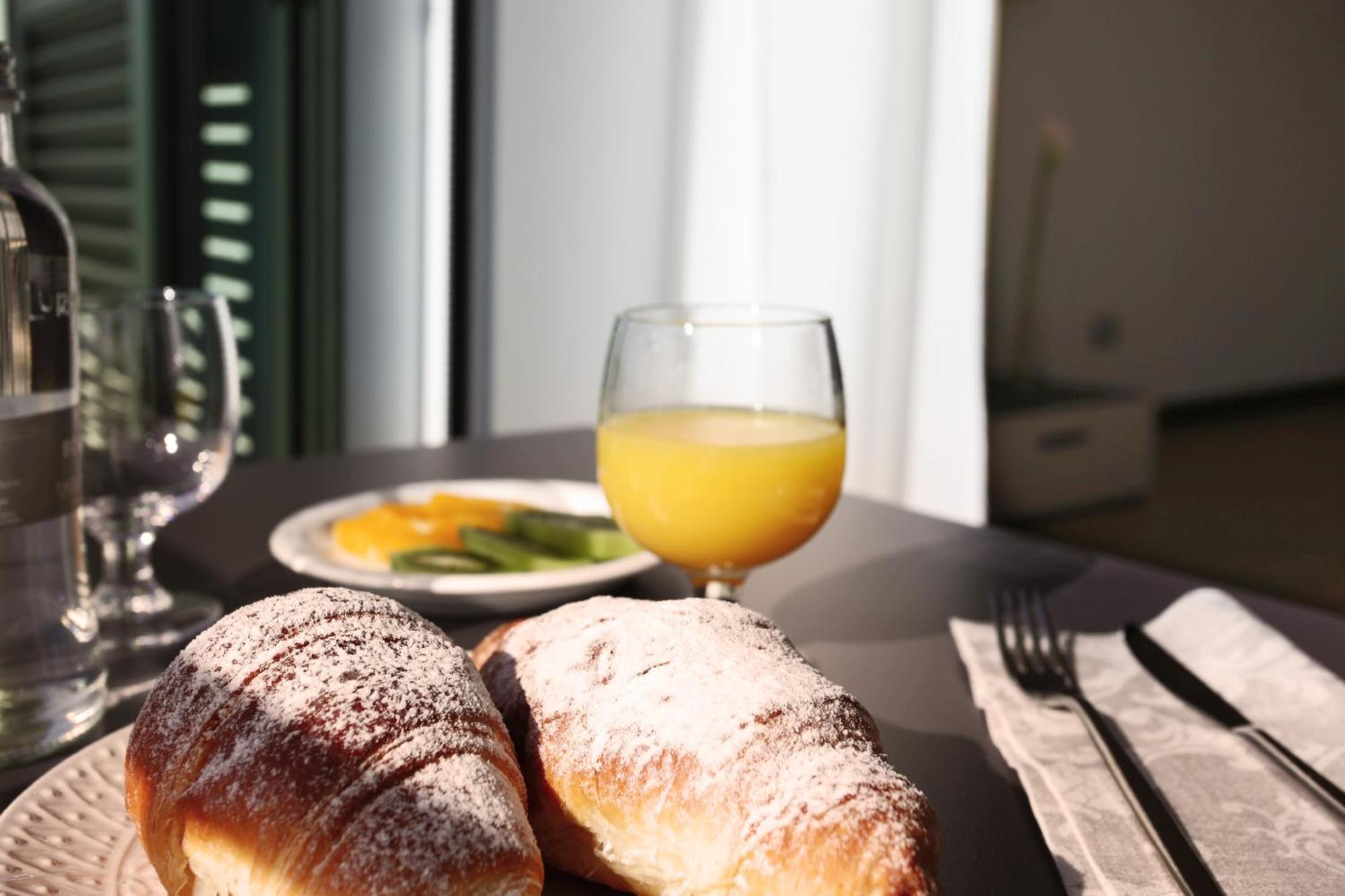 Hotel Ponti Angera Dış mekan fotoğraf